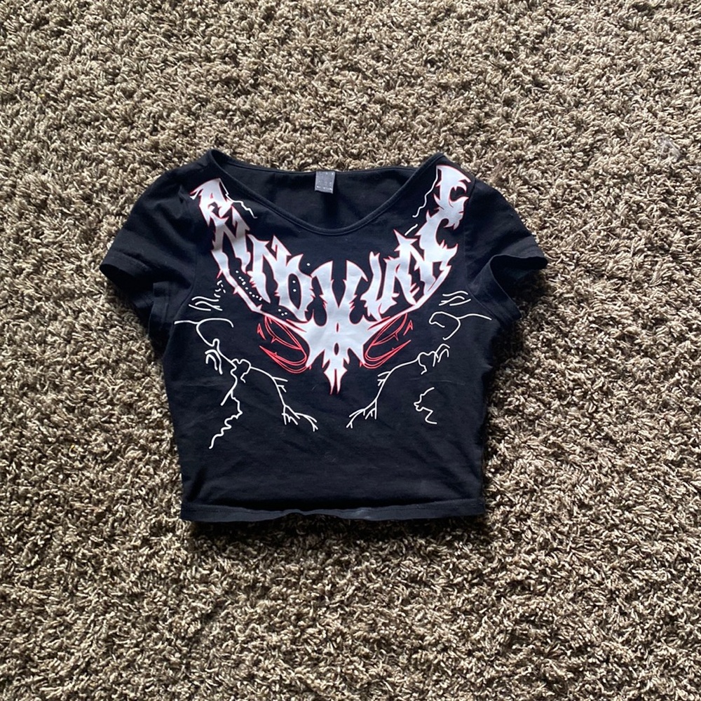 Shein gothic graphic cropped tee